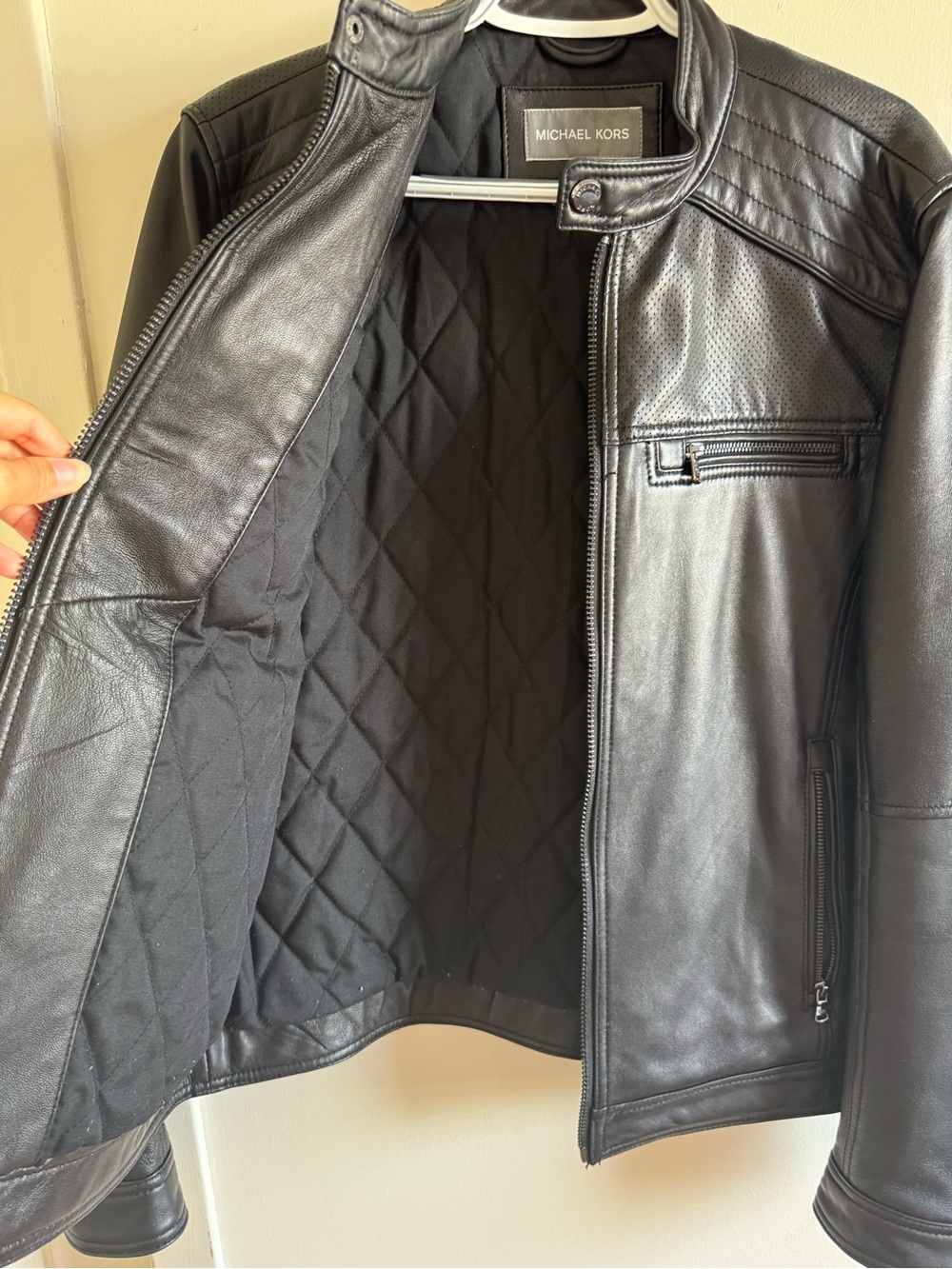 Michael Kors Black Leather Quilted-Shoulder Bomber Jacket with Zip Pockets - Picture 4 of 8